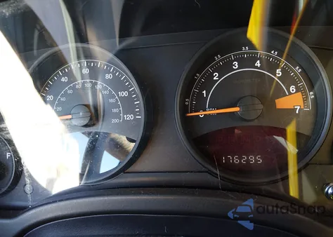 2016 Jeep Compass Sport z USA, uszkodzony, nr VIN 1C4NJDBB4GD756023